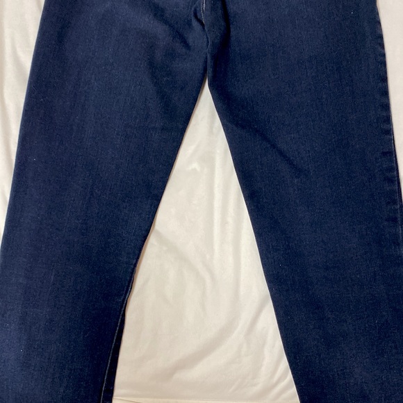 Levi’s Mid Rise Skinny Jeans - Picture 12 of 16